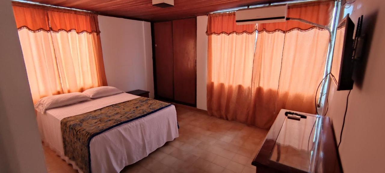 Hotel Amazonas Real Leticia Bagian luar foto